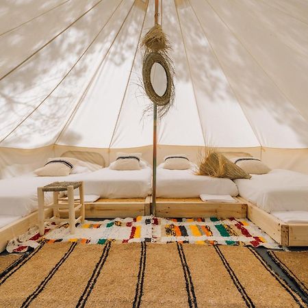 Отель Glamping Zone Монтанехос Экстерьер фото